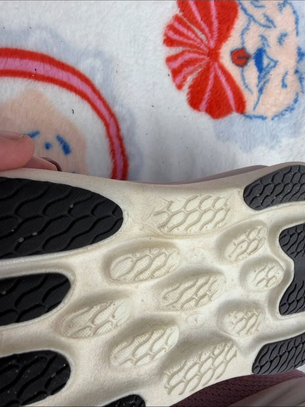 New Balance Women's EUC 1080v15, size 8 - Picture 7 of 15